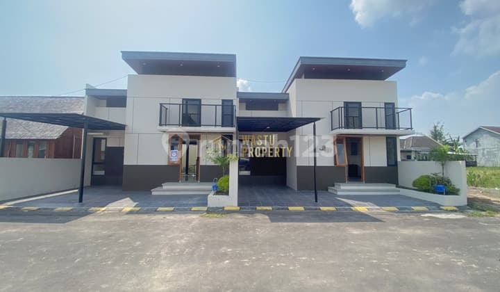 RUMAH MODERN MEZZANINE DI JL GODEAN SLEMAN