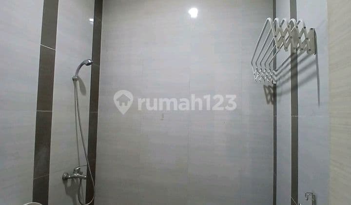 Rumah Minimalis Siap Huni Dekat Gerbang Utama Citra Raya