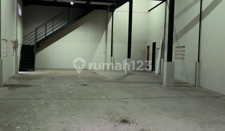 Gudang di Kapuk Kamaluk 9X24 SHM Akses Cont 40 Feet