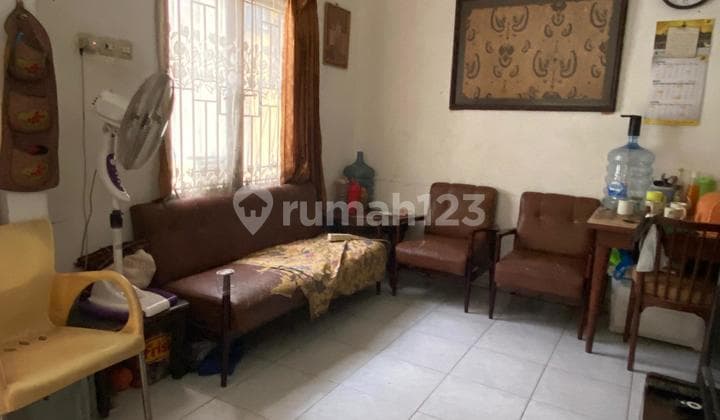 Rumah di Kasiar Bintaro 5 Tangerang Selatan Strategis