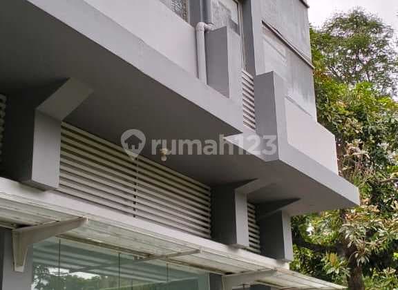 Dijual Ruko 2 Lantai Full, Posisi Hoek, di Citra 6