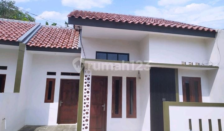 Rumah Cluster Siap Huni Termurah Dekat Stasiun Dan Jalan Utama
