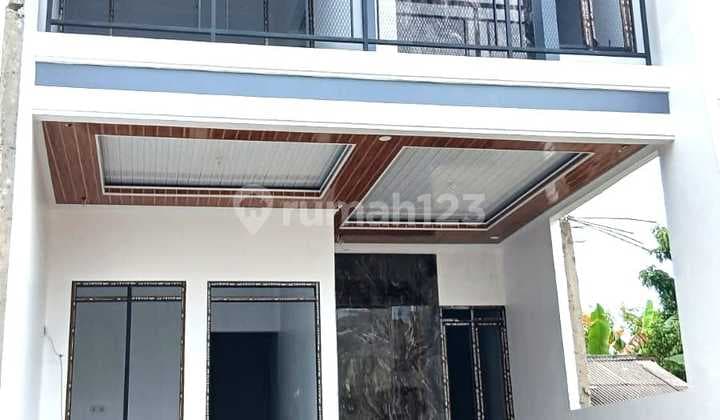 Rumah Mewah 2 Lantai Termurah di Depok Akses Dekat Jalan Utama