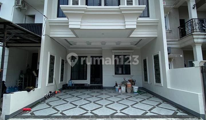 Rumah Klasik Siap Huni di Kalimulya Cilodong Depok