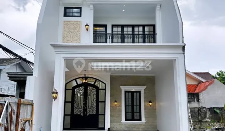 Luxury House in Townhouse, Tanah Baru Beji Depok