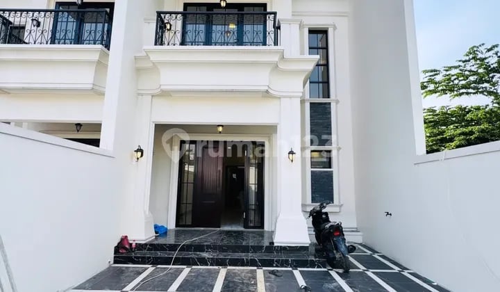 Rumah Cantik Mewah Siap Huni Dekat Stasiun Depok Lama