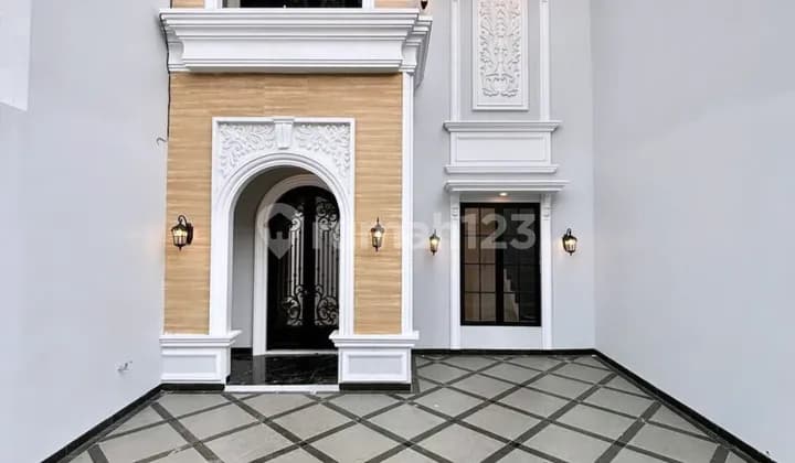 Rumah Mewah Siap Huni di Jalan Dukuh Jagakarsa Jakarta Selatan