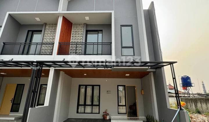 Rumah Scandinavian Samping Masjid Kubah Mas Meruyung Limo Depok