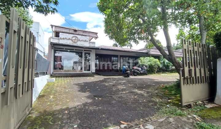 Dijual Rumah Hitung Tanah di Dago Pojok Luas Tanah 7 Meter