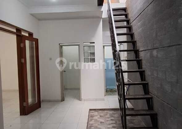 Disewakan Rumah Siap Huni di Taman Holis Indah Bandung