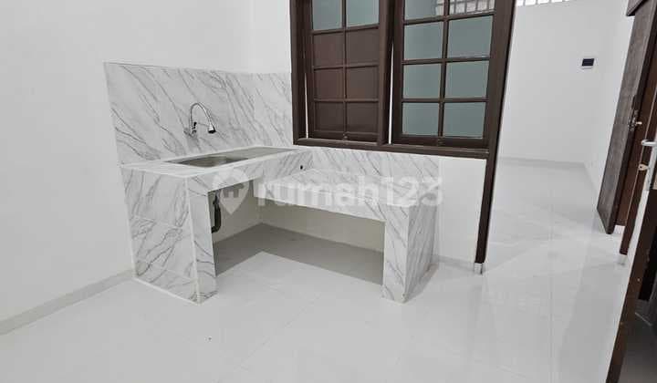 For Rent, Move-in Ready House in Batununggal