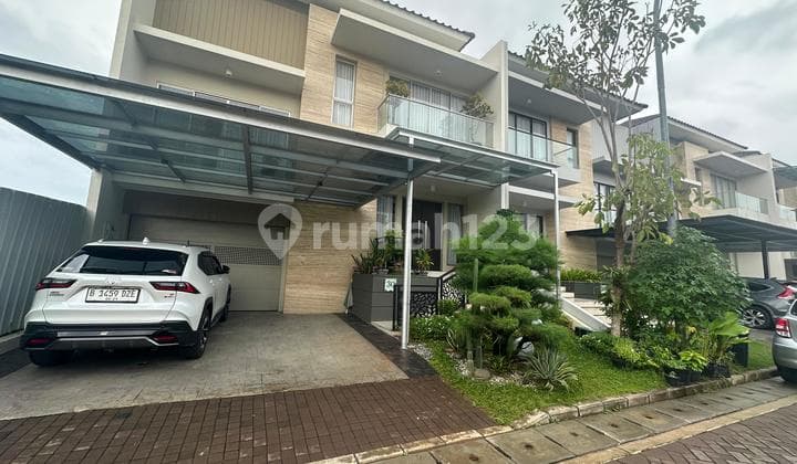 Rumah Mewah 3 Lantai di Golf Island, Jakarta Utara