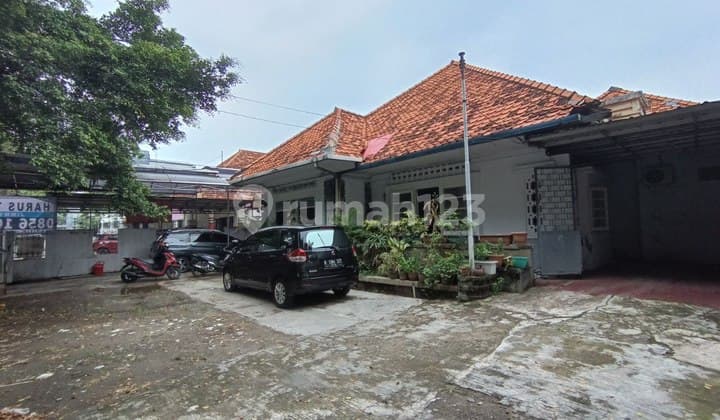 Rumah Dijual Segera Jarang Ada,harga Dibawah Njop,bebas Banjir,lokasi Sangat Strategis,di Setiabudi,jakarta Selatan