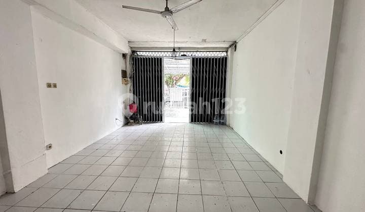 Ruko Siap Huni Lokasi Strategis Dibawah harga pasar,Di Cikini Menteng Jakarta Pusat