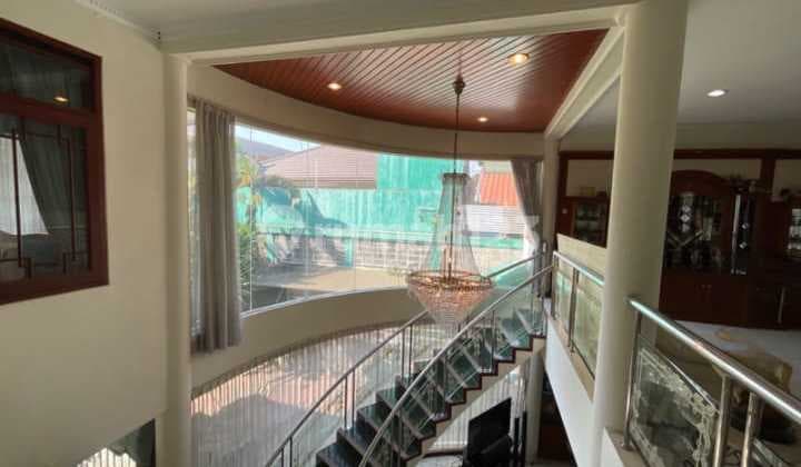 Rumah Bagus Hitung Tanah di Babakan Jeruk Pasteur Kota Bandung