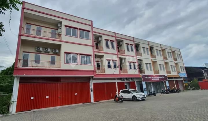 Shop House Ready Several Units on Perintis Kemerdekaan Street, Makassar City.