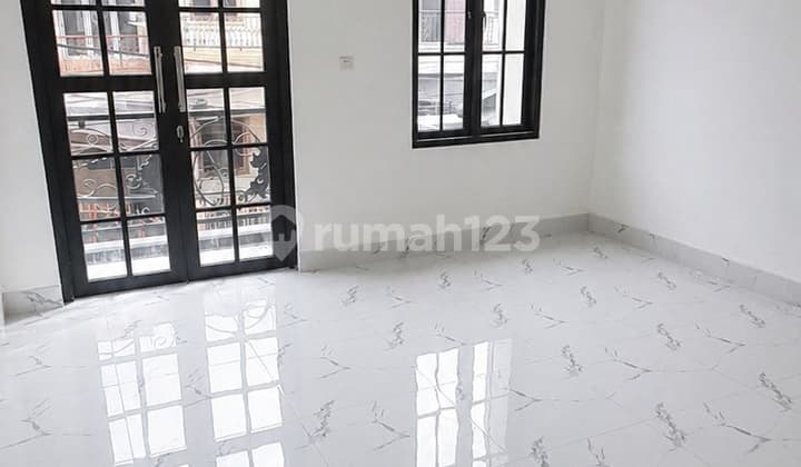 Beautiful New House in Taman Ratu Indah Duri Kepa Kebon Jeruk West Jakarta