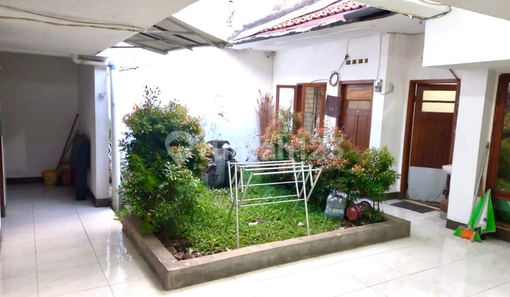 Rumah Kos Pinggiran Kota Braga Naripan Kota Bandung