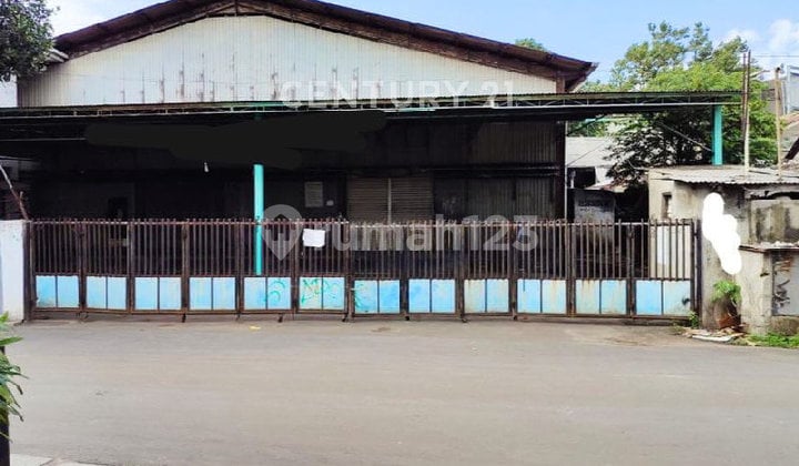 Sewa Gudang 2 LT Luas di Kebayoran Lama Jakarta Selatan