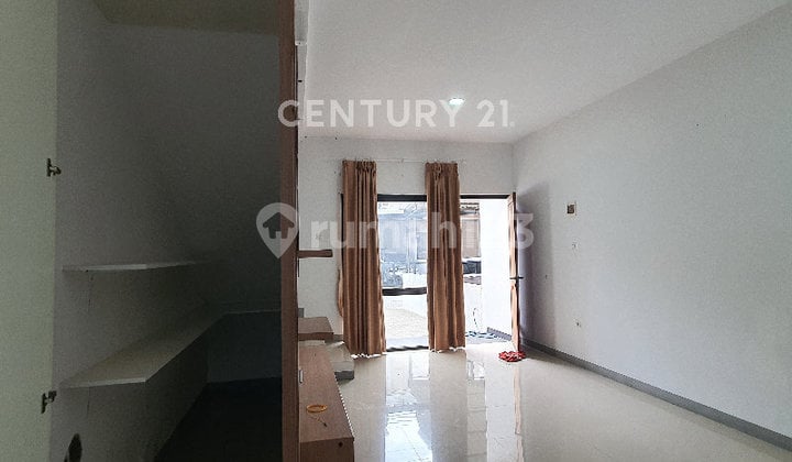 Rumah Baru 2 Lantai Siap Huni di Cluster, 500M Dari Kbp Bandung