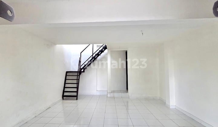 Ruko Bersih Mainroad Pos Pengumben Joglo Kembangan Jakarta Barat