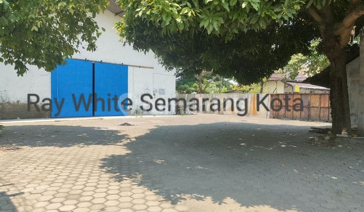 For sale: warehouse + office in Siliwangi, Semarang
