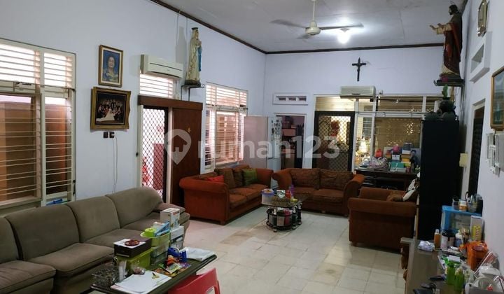 For Sale: House in Kimangunsarkoro, Semarang