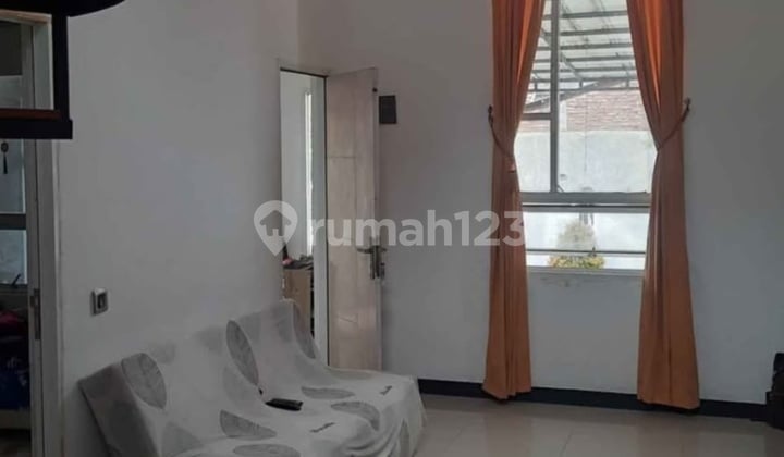 Rumah di Bukit Wahid Semarang