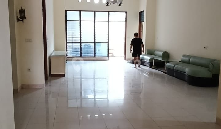 Rumah di Krakatau Semarang