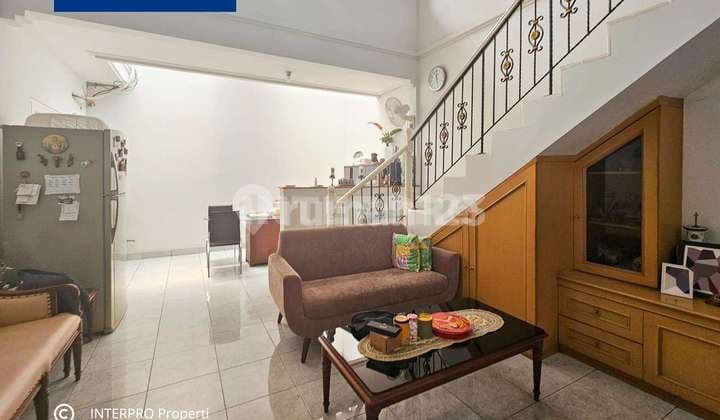 Rumah 2 Lantai di Permata Buana Jakbar Siap Huni Bebas Banjir