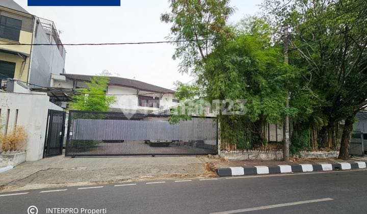 Rumah Pinggir Jalan Meruya Ilir Raya Lokasi Strategis - LT 519m2