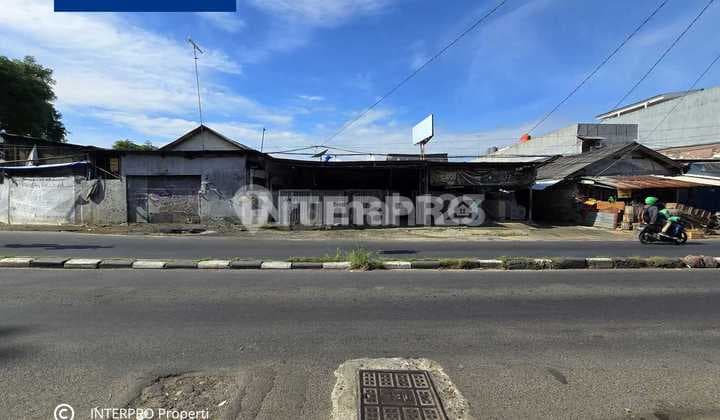 Tanah Komersil Jalan Raya Palmerah Barat Jalanan Ramai - 1.313m2