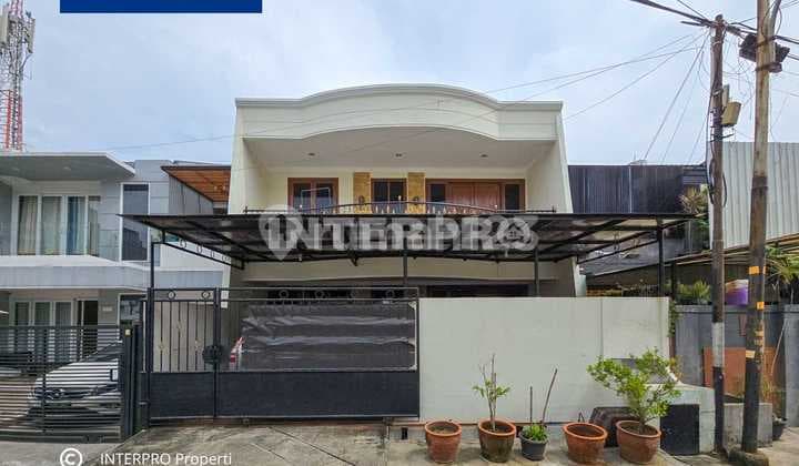 Rumah 2.5 Lantai di Green Garden Jakarta Barat Lt 144m2
