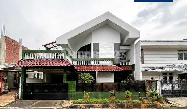 Rumah 2,5 Lantai di Intercon Kebon Jeruk Luas Tanah 240M2