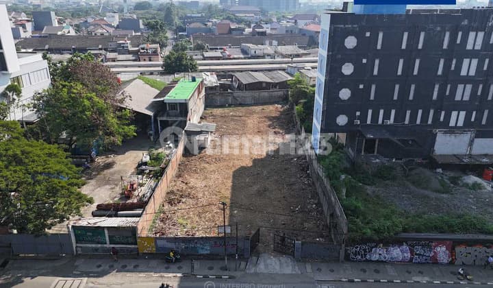 Tanah Badan Bentuk Kotak 1.110m2 Daan Mogot Raya Sebrang MCD/KFC