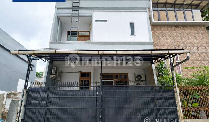 Rumah 2 Lantai Siap Huni Greenville Lokasi Strategis LT 150m2