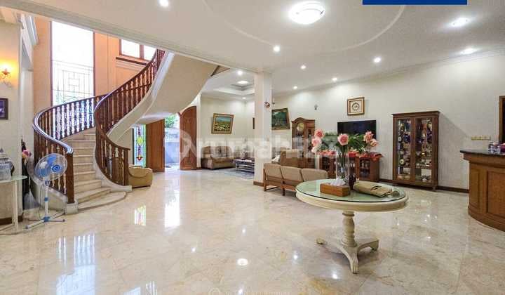 Rumah Hook Mewah Full Marmer Taman Villa Meruya Lt 374m2