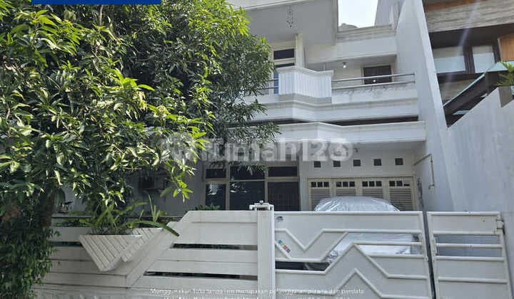 Rumah 2 Lantai Permata Buana Lingkungan Tenang Dan Asri - 160m2