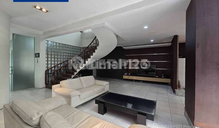 Rumah Sunrise Garden Minimalis Modern 2 Lantai LT 356M2 3 Kamar