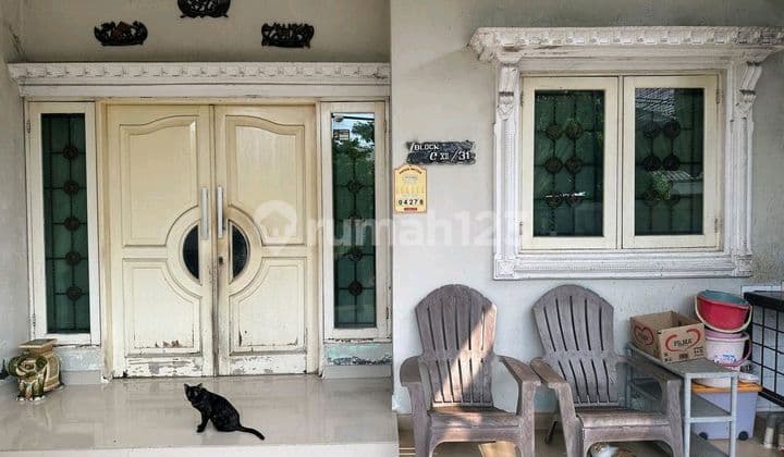 Duri Kosambi Jakarta Barat Jual Cepat 6x15 Luas Bangunan 108m2 2,5 Lantai Kamar Tidur 4+1 Kamar Mandi 2+1 Air Pam Listrik 3500 Hadap Utara Shm