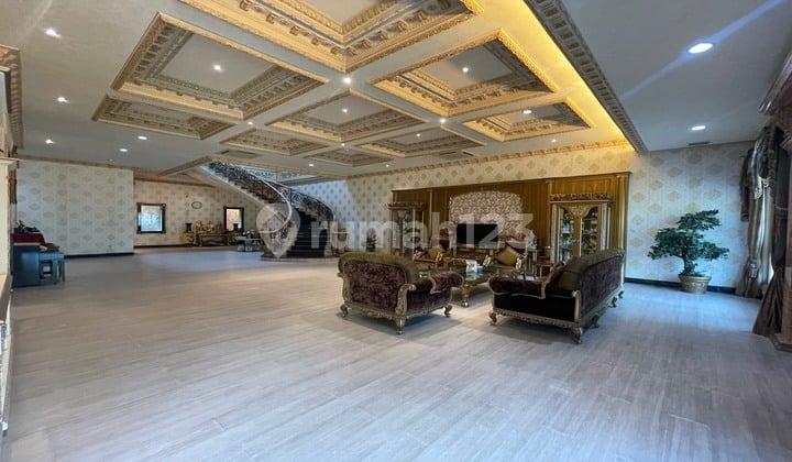 Rumah Mewah Pik 1 Cluster Favorit View Danau Unit Langka