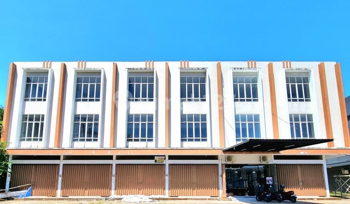 Ruko 3 Petak Jalan Perintis Kemerdekaan Makassar