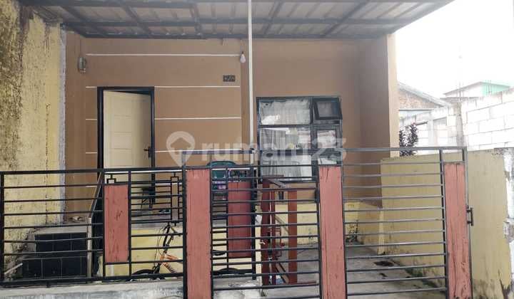 Minimalist House Suitable for Young Families in the Serene Diti Asri Area, Garut City