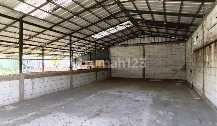 Disewakan Gudang Cisaranten: Masuk Kontainer 40 Feet, Parkir Luas