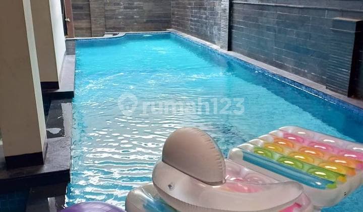 Rumah Split Level Elite Setrasari: 4 Kt, Private Pool