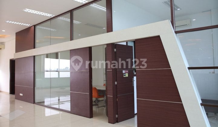 Kantor Lux 2 Lantai Siap Pakai di Bkr Cocok Bank & Finance