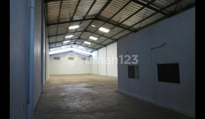 Ready-to-Use Warehouse in Taman Tekno BSD Yoy