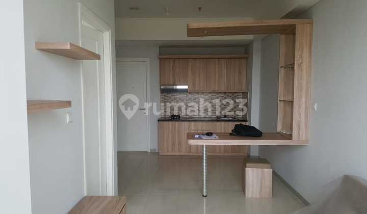 Apartemen 1 Kamar Tidur Siap Sewa Full Furnish Dwkat Kampus. Lin