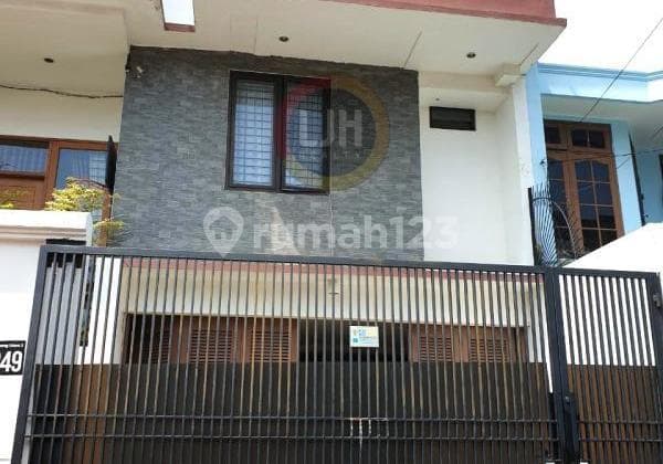 Ready-to-Occupy House in North Tomang Area, West Jakarta