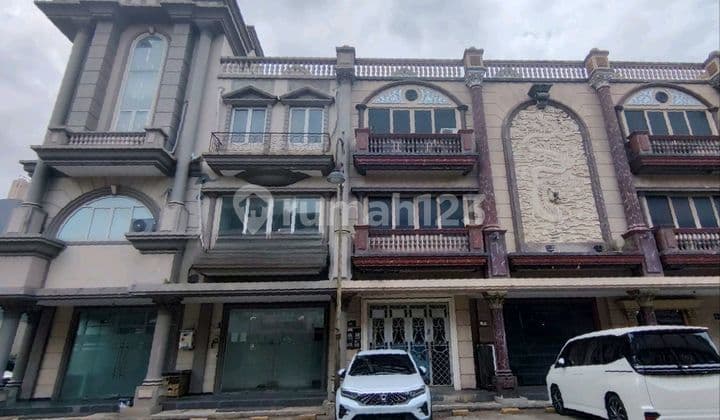 Ruko Siap Huni Dengan Parkir Gratis